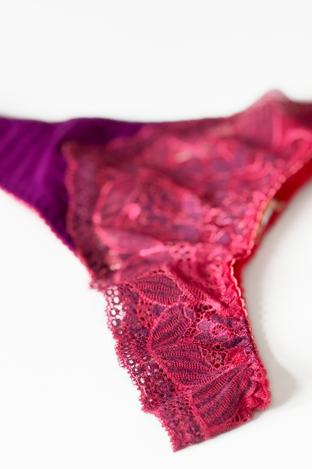 Miss Ivy string trusse