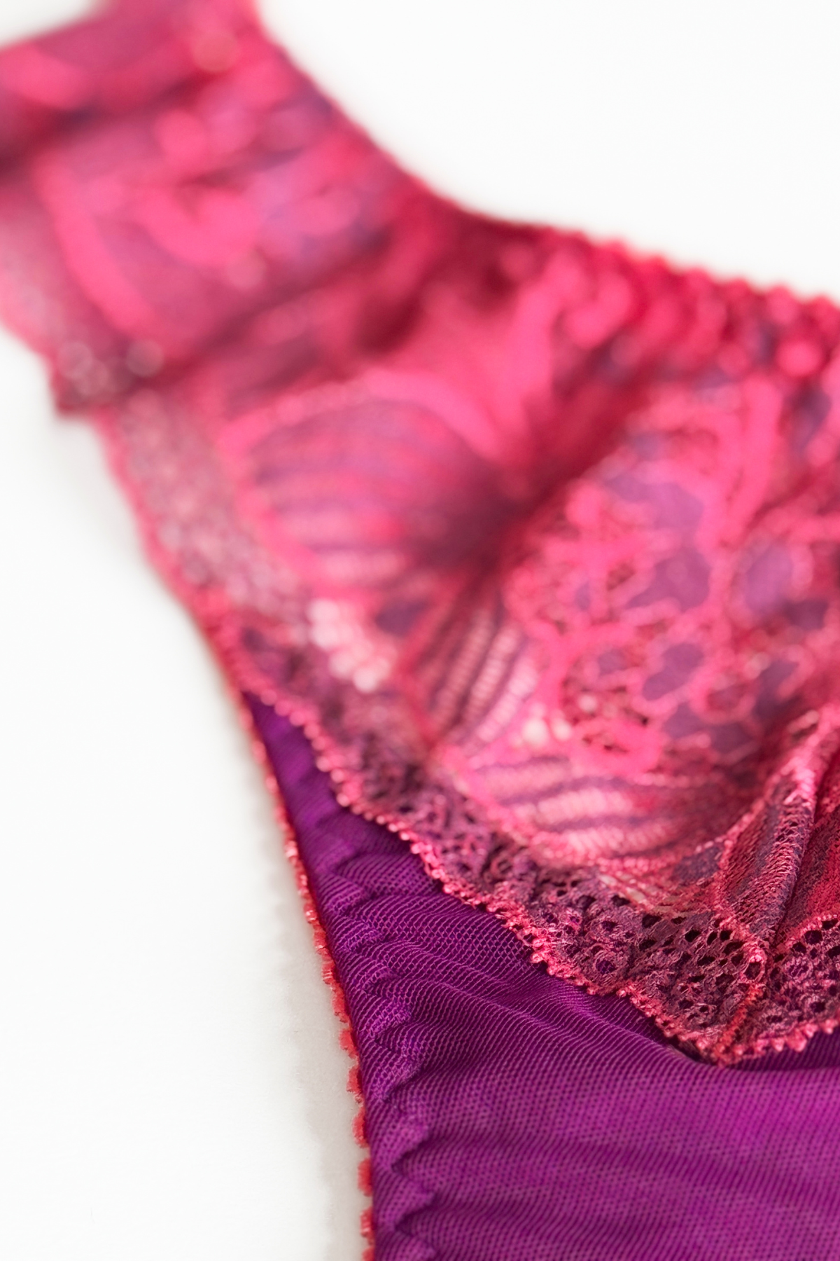 Miss Ivy string trusse