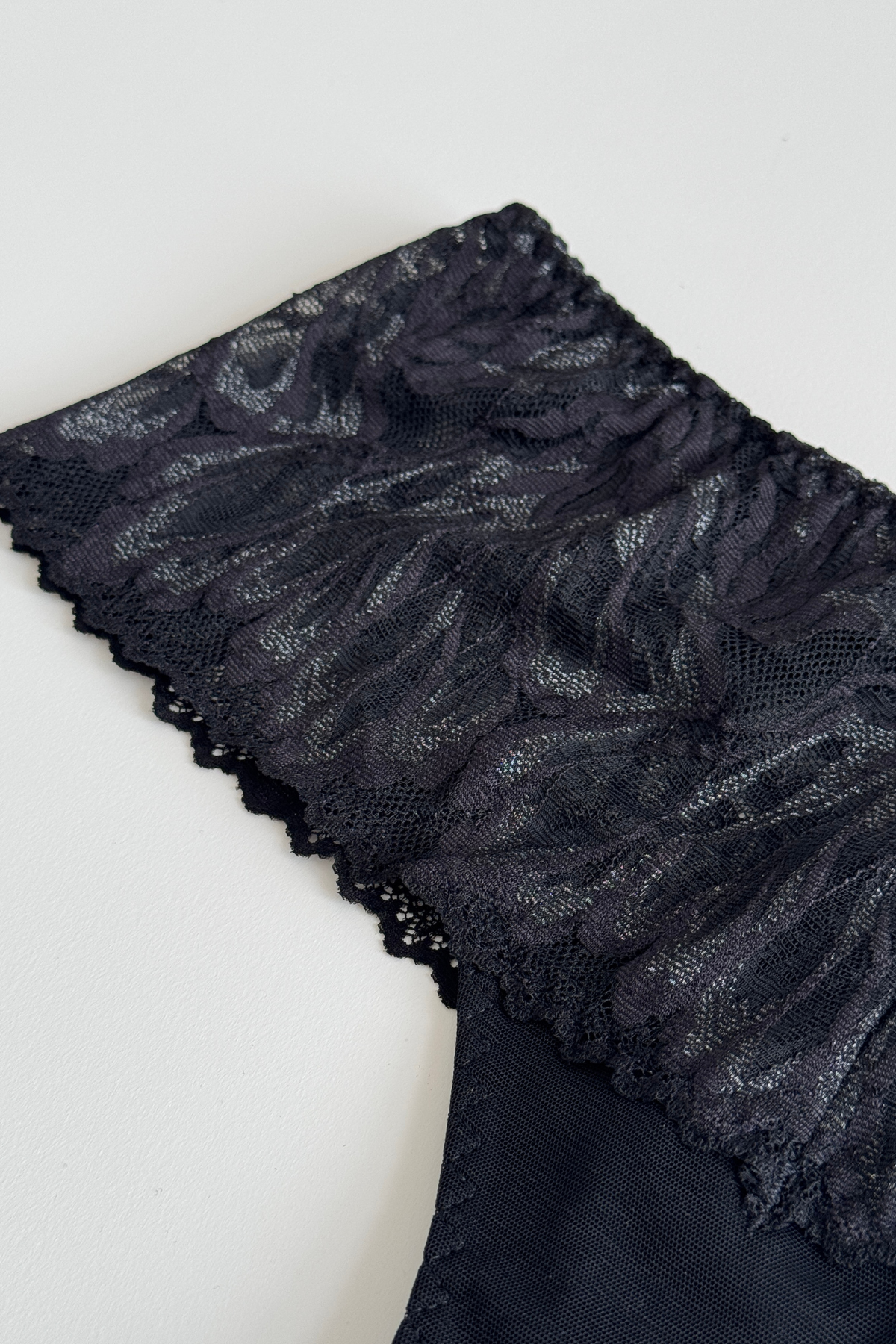 Miss Madeleine hipster string