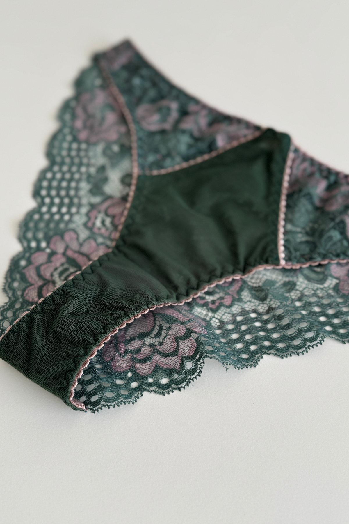 Miss Margot brazilian trusse