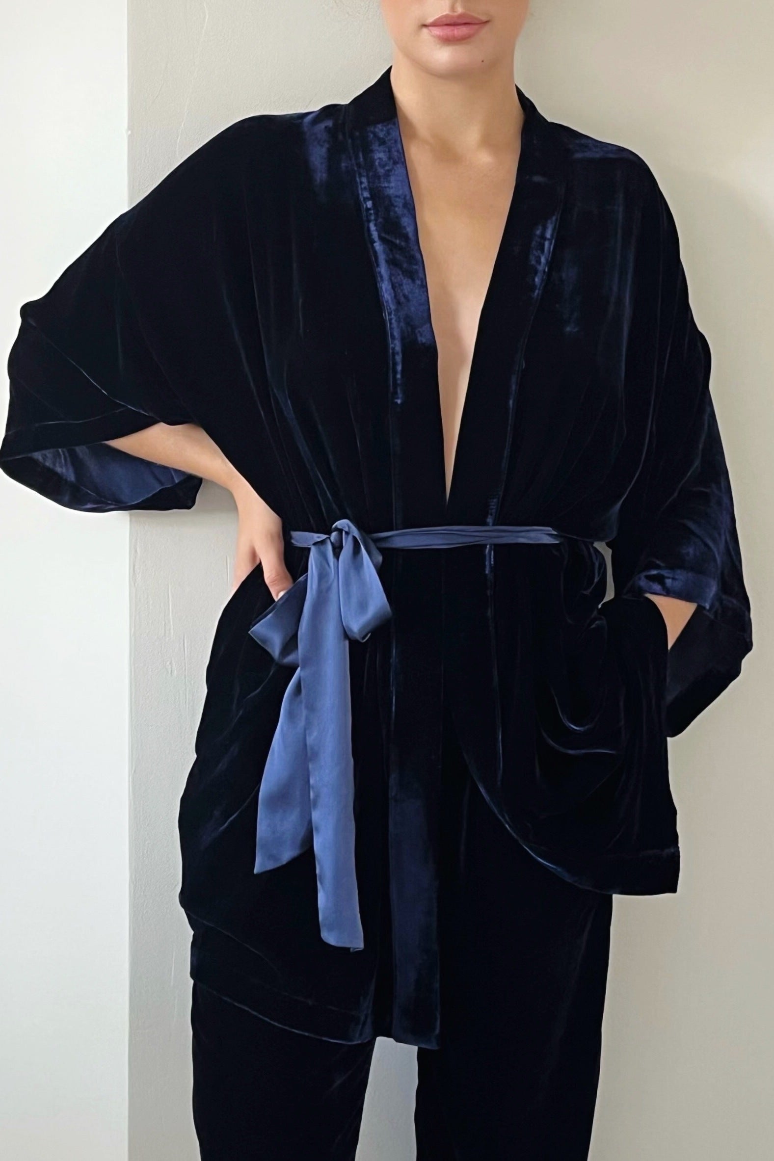 Celine silke velour kimono - Viola Sky