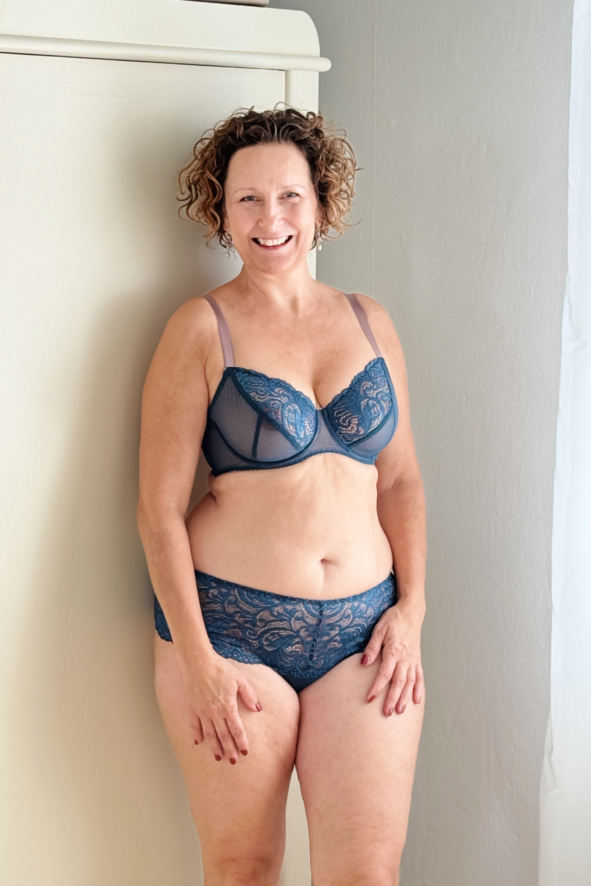 Miss Betty hipster string