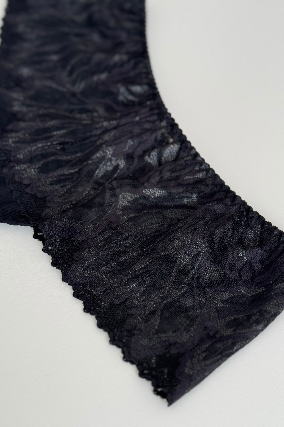 Miss Madeleine hipster string