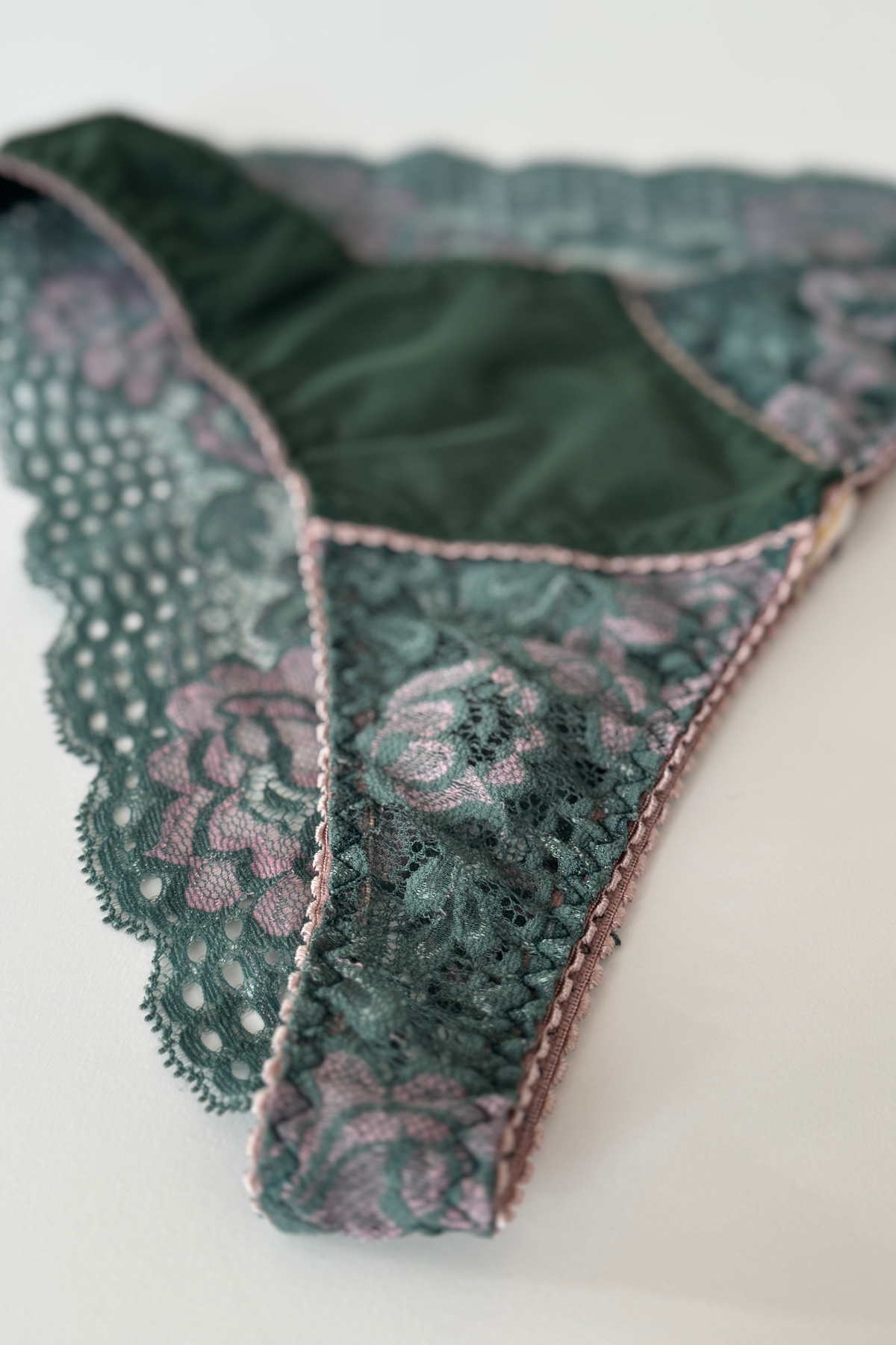 Miss Margot brazilian trusse