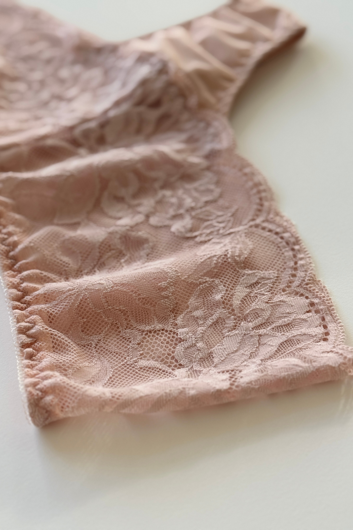 Miss Pearl hipster string