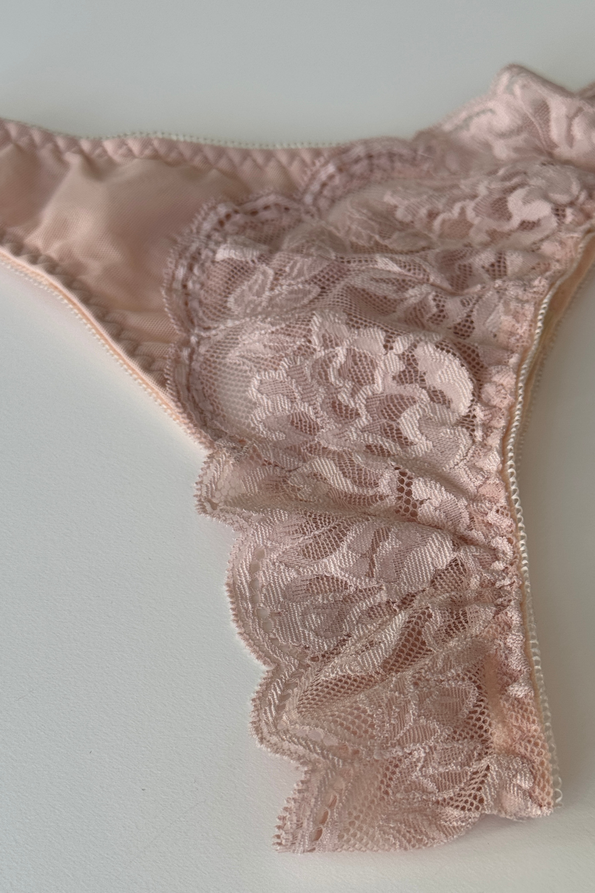 Miss Pearl string